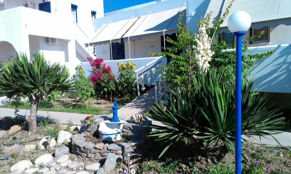 Iro Apartments Paralia Agias Foteinis Exteriér fotografie