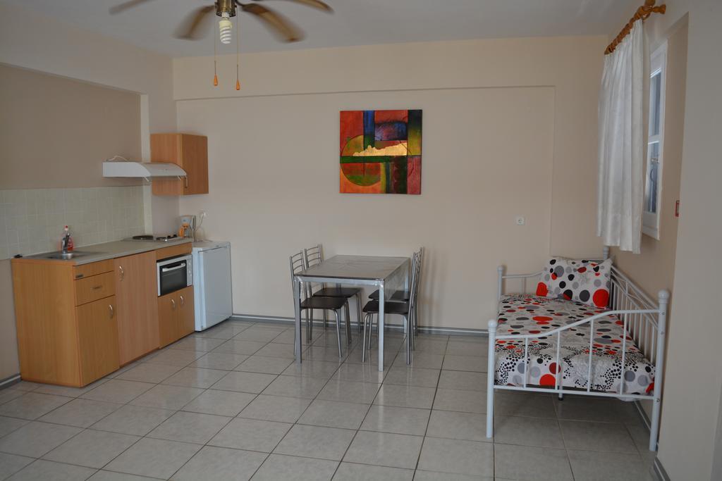 Iro Apartments Paralia Agias Foteinis Exteriér fotografie