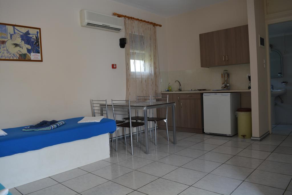 Iro Apartments Paralia Agias Foteinis Exteriér fotografie