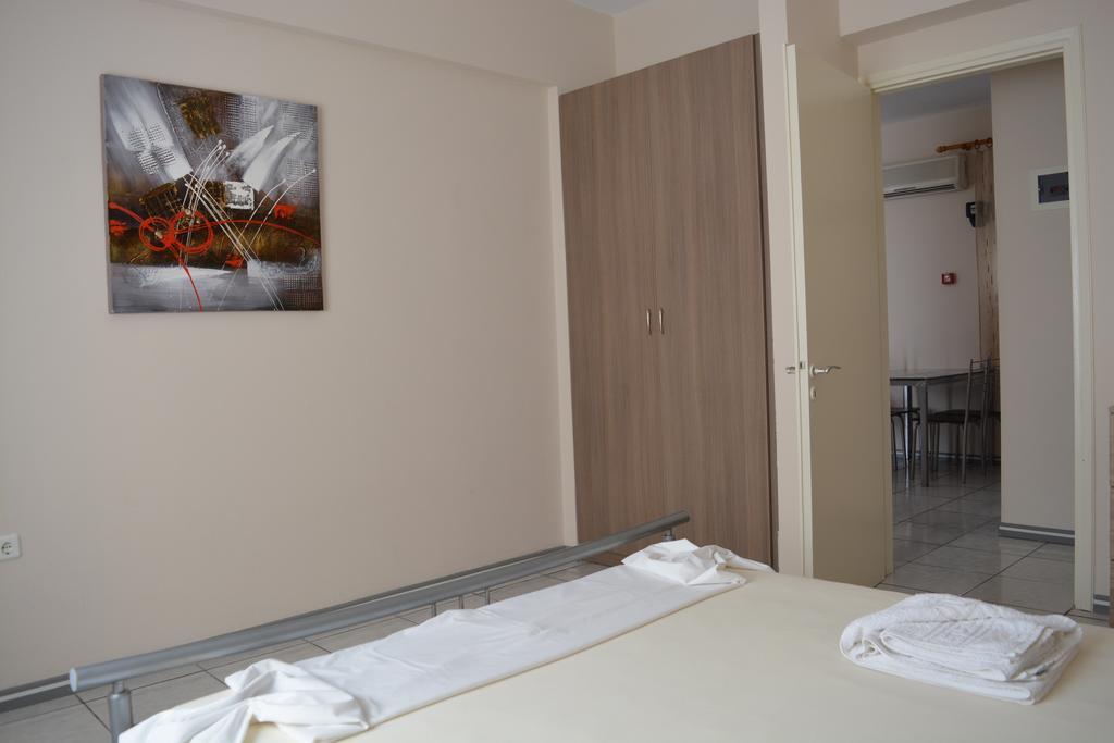 Iro Apartments Paralia Agias Foteinis Exteriér fotografie