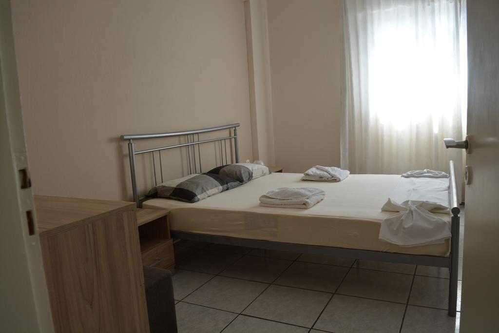 Iro Apartments Paralia Agias Foteinis Exteriér fotografie